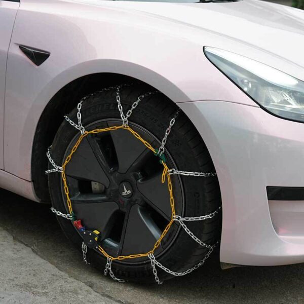 Tesla snow chain